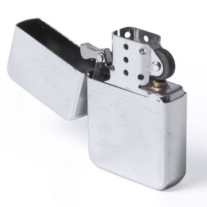 Sturmfeuerzeug aus Metall