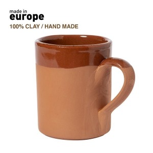 Klassische Tasse aus Ton