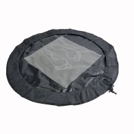 Tapis repose-pieds en polyester repliable et transformable en sac pour vetements humides 