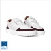 Sneakers, Ein Paar Turnschuhe Werbung