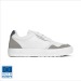 Sneakers, Ein Paar Turnschuhe Werbung