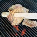 Pince à griller en bois avec décapsuleur, Pince de cuisine Werbung