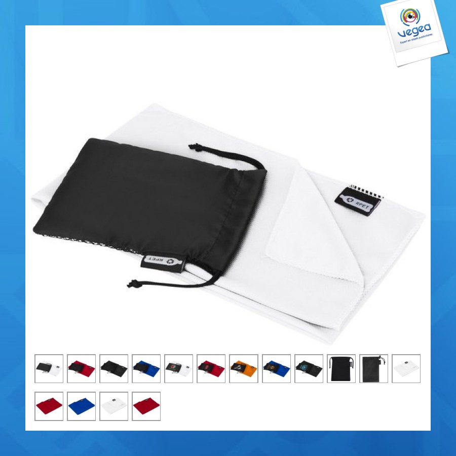 Erfrischendes sporthandtuch aus recyceltem pet raquel mit tasche